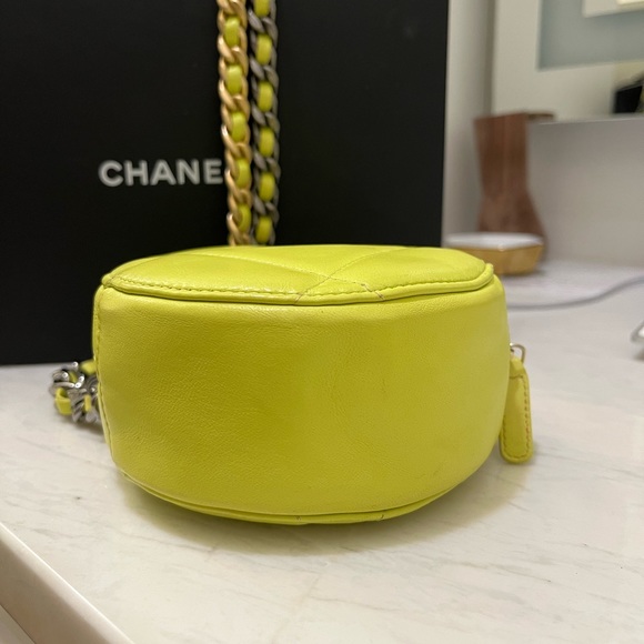 Chanel Round 19 Clutch - Picture 3 of 6